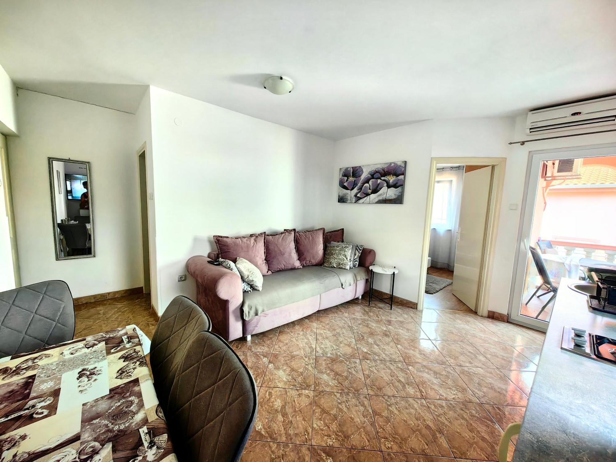 Apartments Lea With Pool Малинска Экстерьер фото